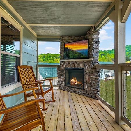 Osprey Nest Cottage Modern New Cabin Пиджен Фордж Екстериор снимка