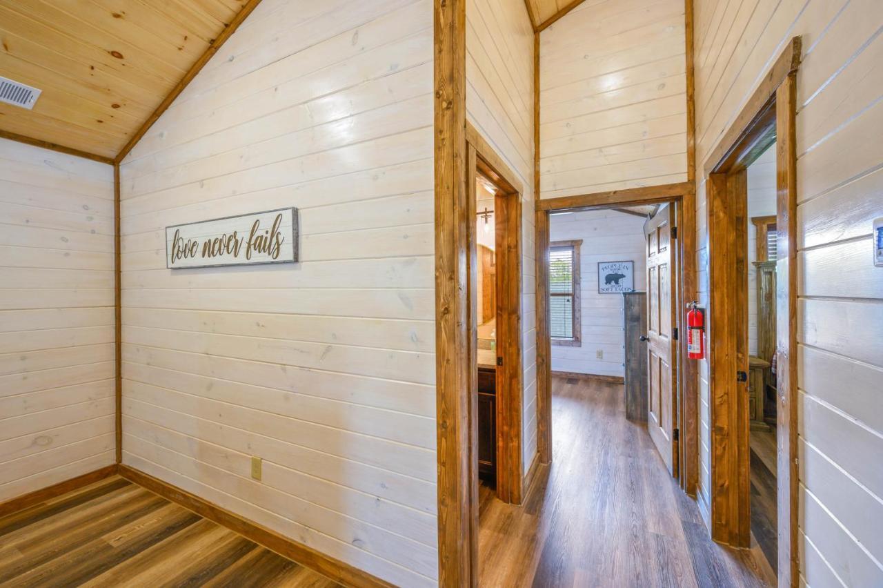 Osprey Nest Cottage Modern New Cabin Пиджен Фордж Екстериор снимка
