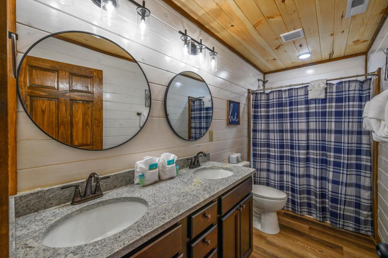 Osprey Nest Cottage Modern New Cabin Пиджен Фордж Екстериор снимка