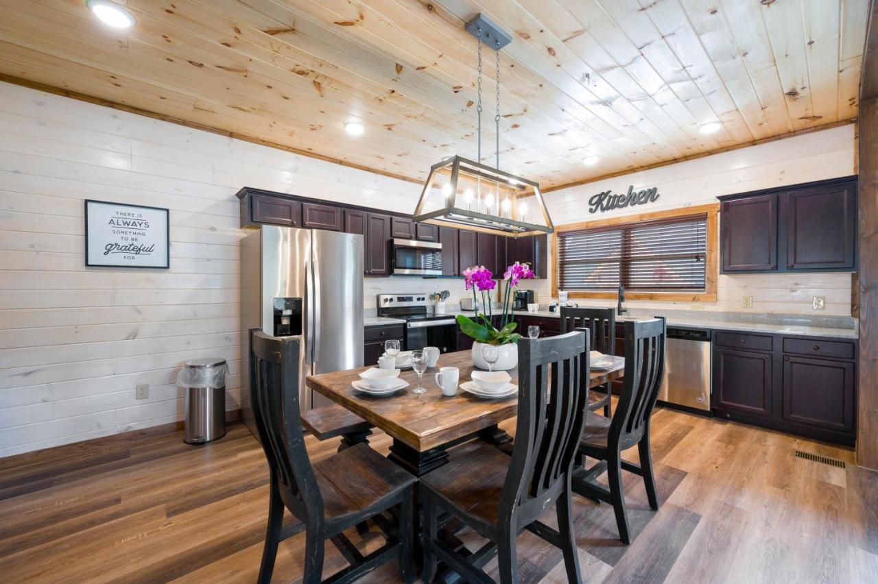 Osprey Nest Cottage Modern New Cabin Пиджен Фордж Екстериор снимка