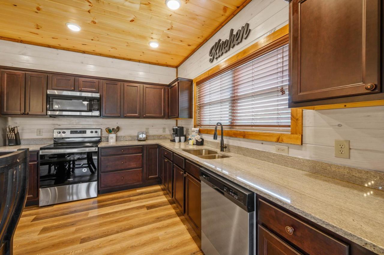 Osprey Nest Cottage Modern New Cabin Пиджен Фордж Екстериор снимка
