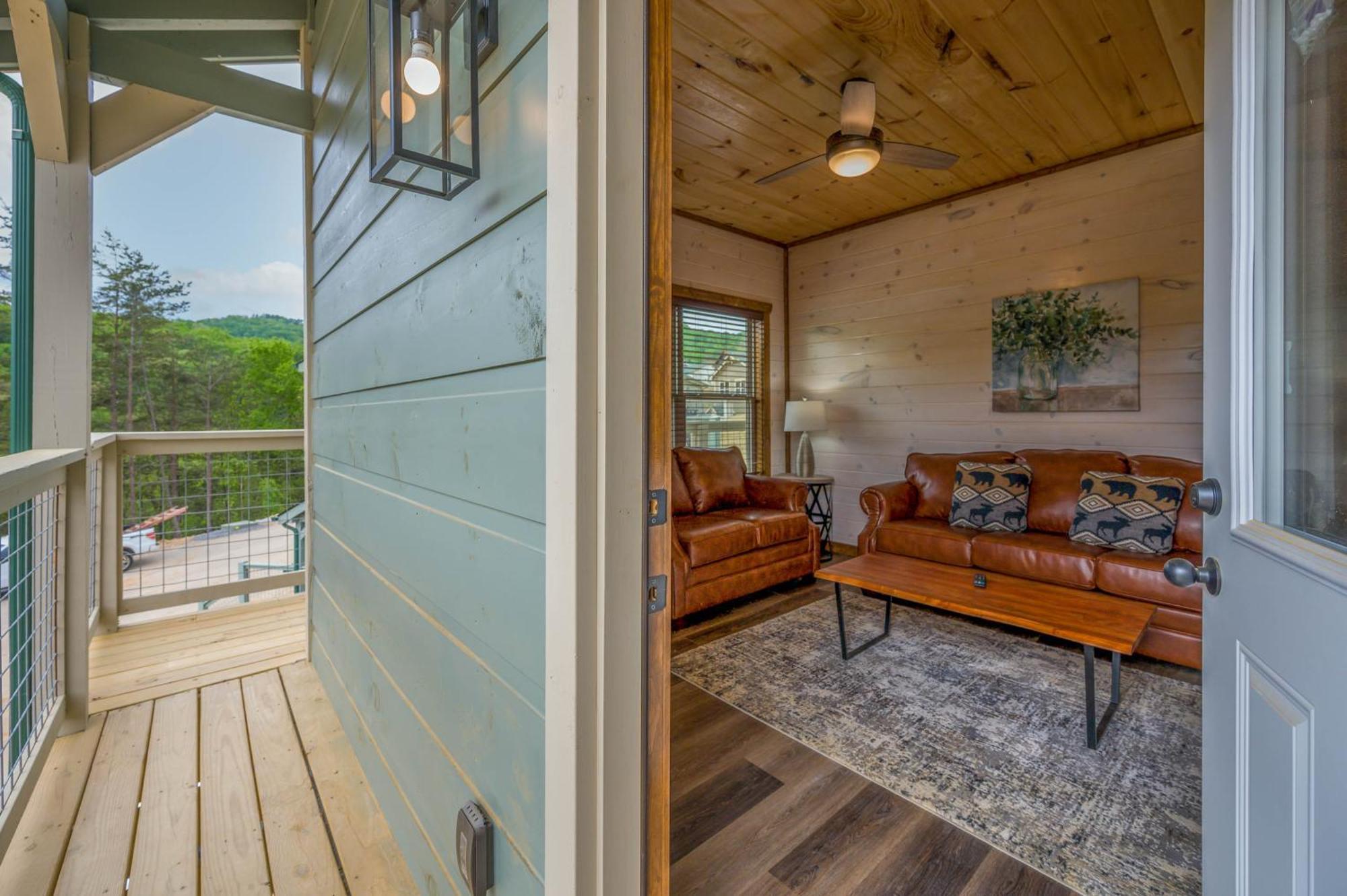 Osprey Nest Cottage Modern New Cabin Пиджен Фордж Екстериор снимка